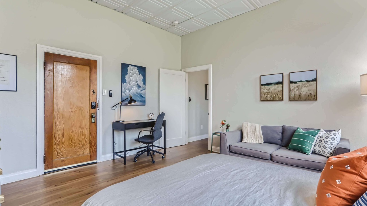 Photo of Bedroom in City Park
