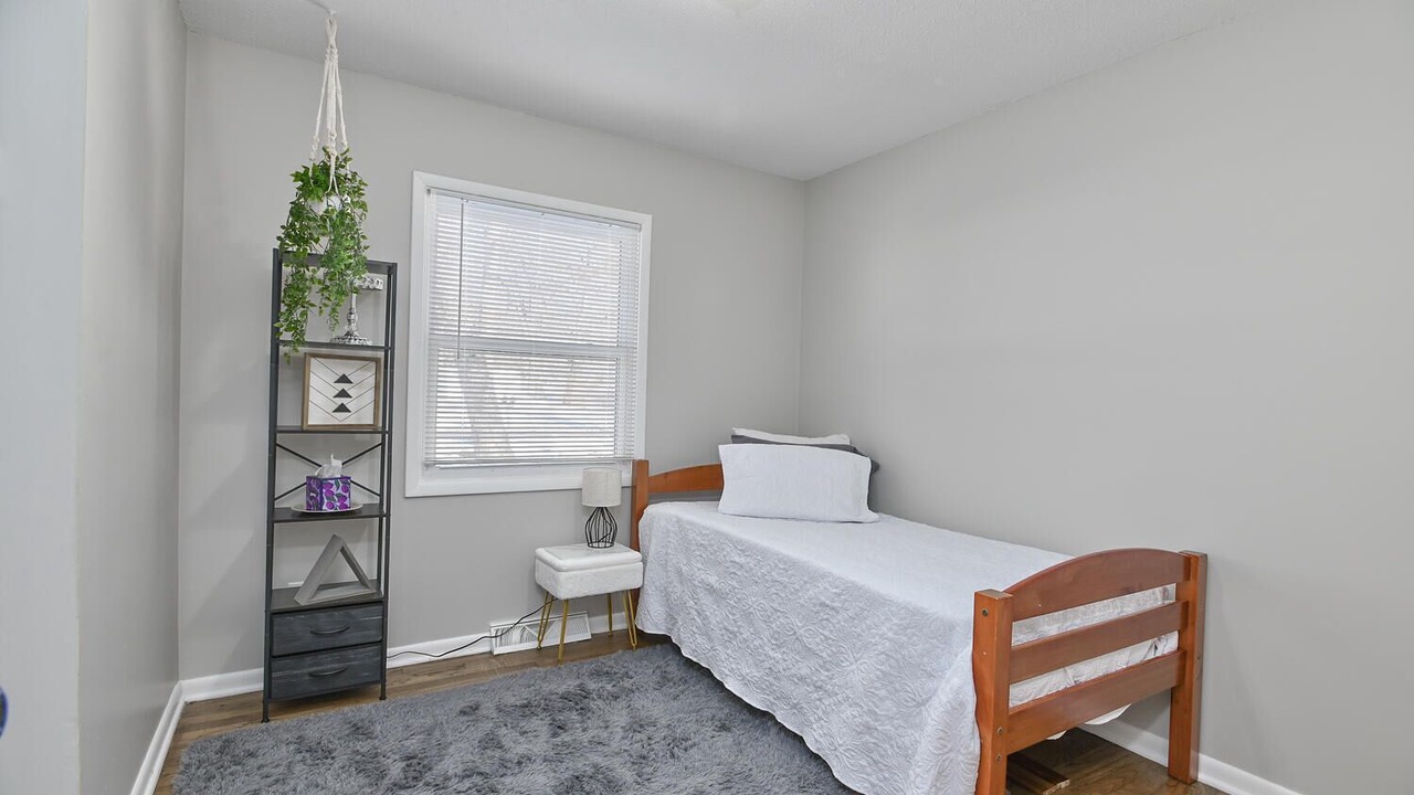 Photo of Bedroom in Waldron