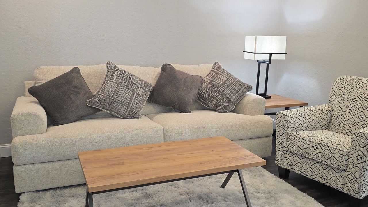 Photo of Livingroom in Lawton