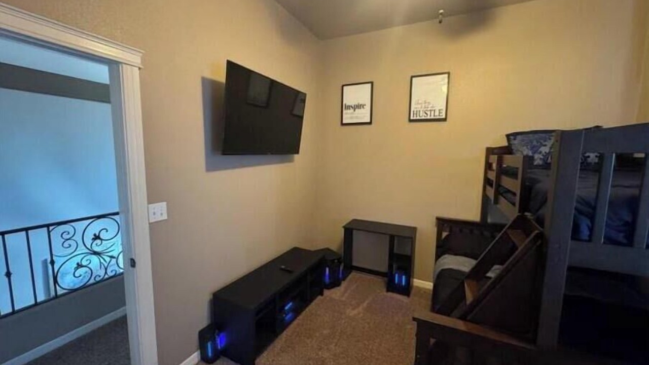 Photo of Bedroom in Biggs Field
