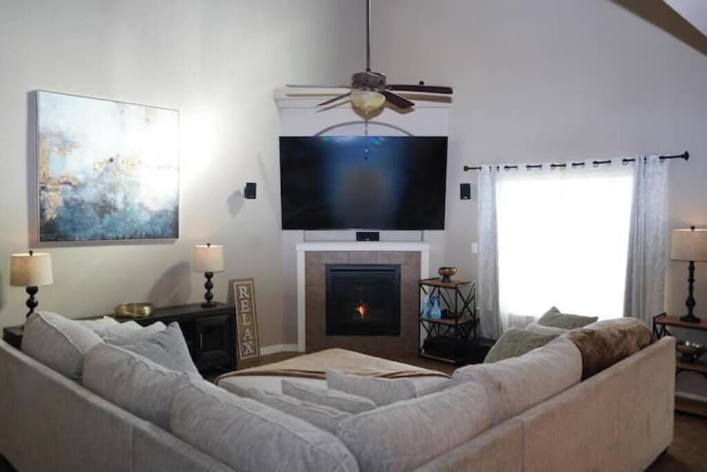 Photo of Livingroom in Biggs Field