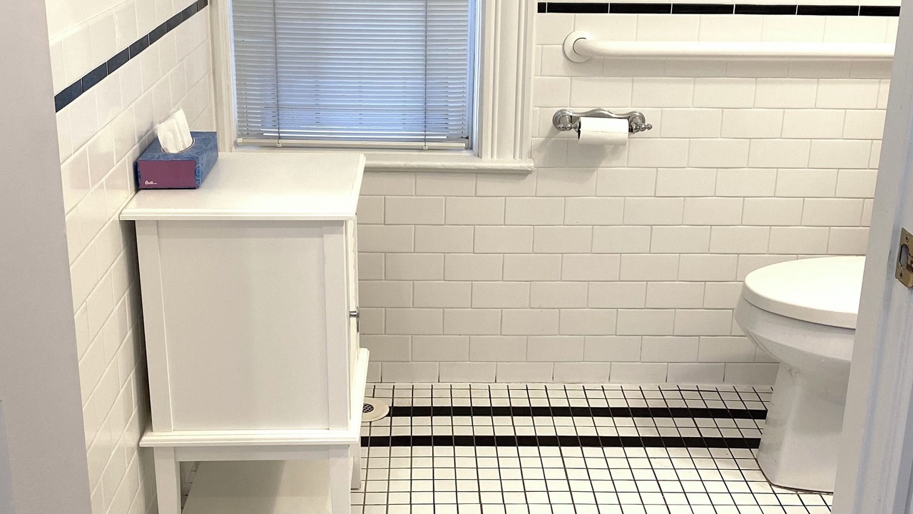 Photo of Bathroom in Speer