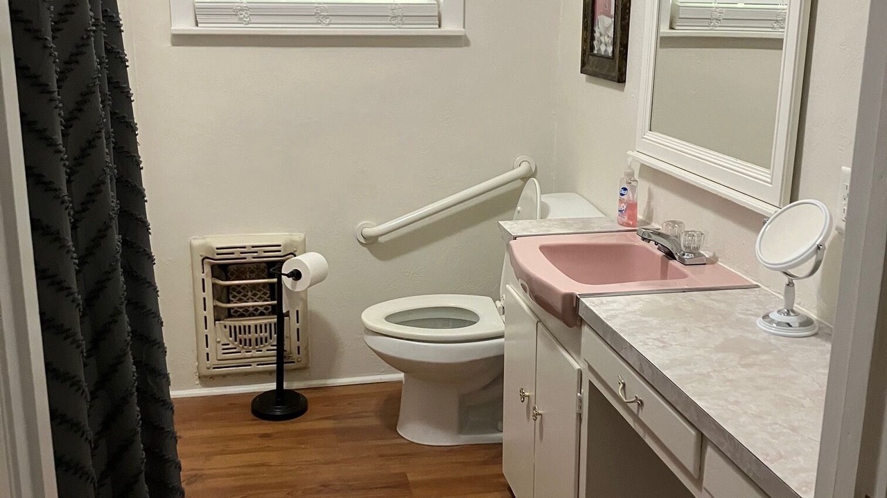 Photo of Bathroom in Antlers