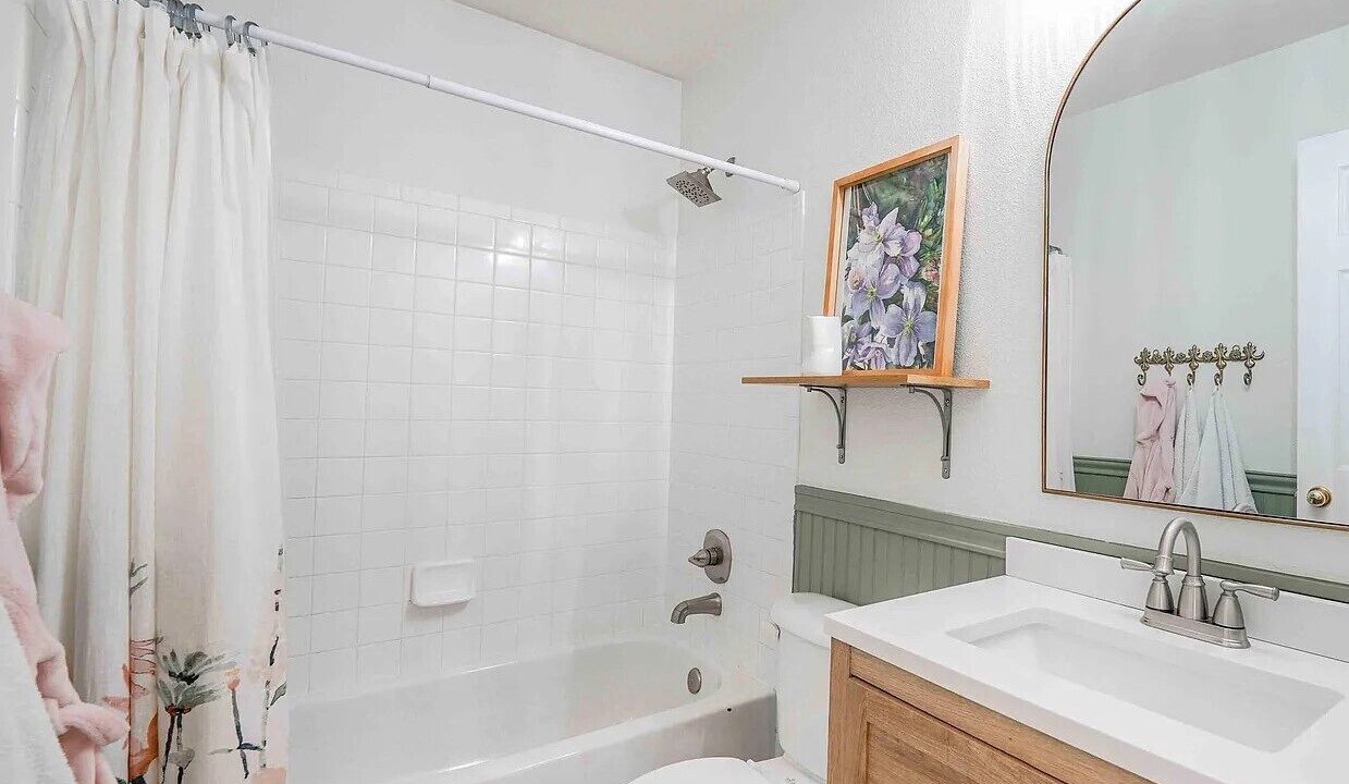 Photo of Bathroom in Firestone