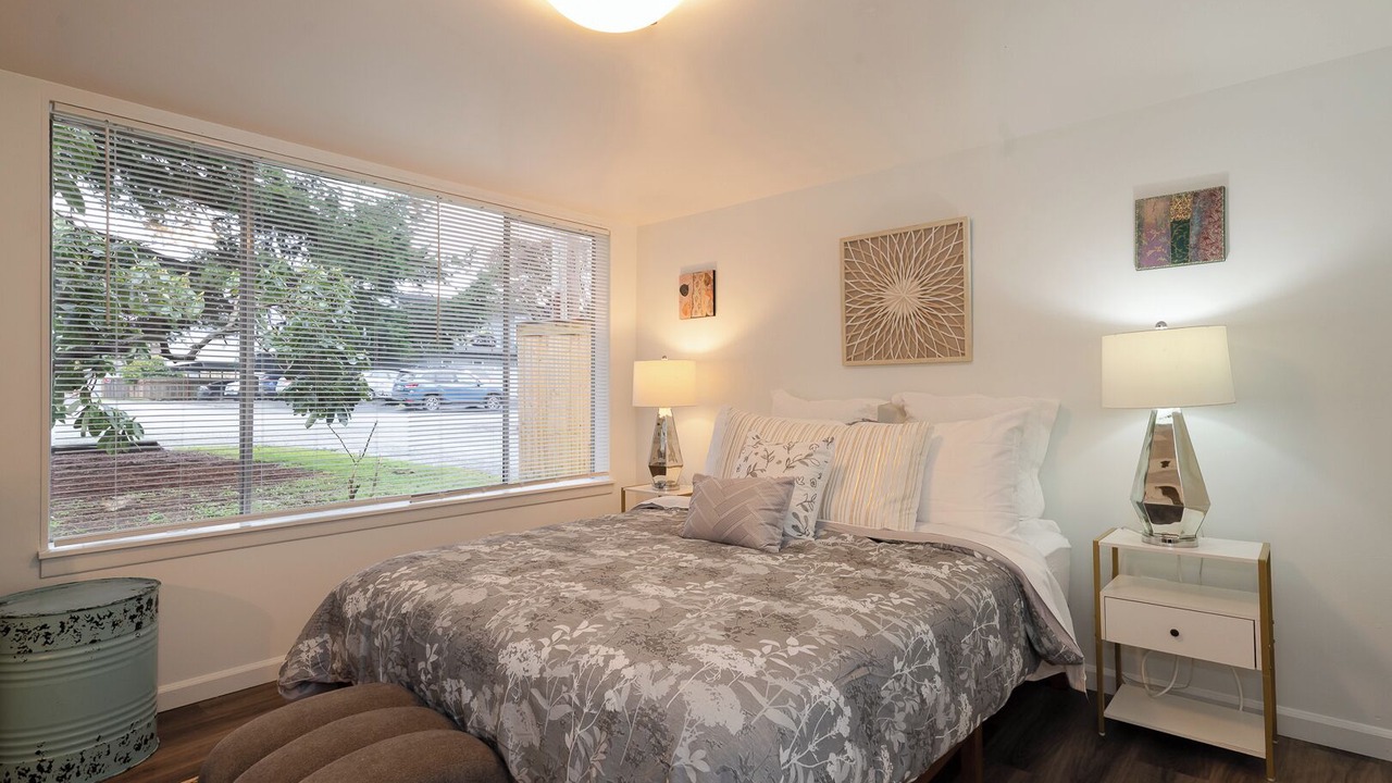 Photo of Bedroom in Burien
