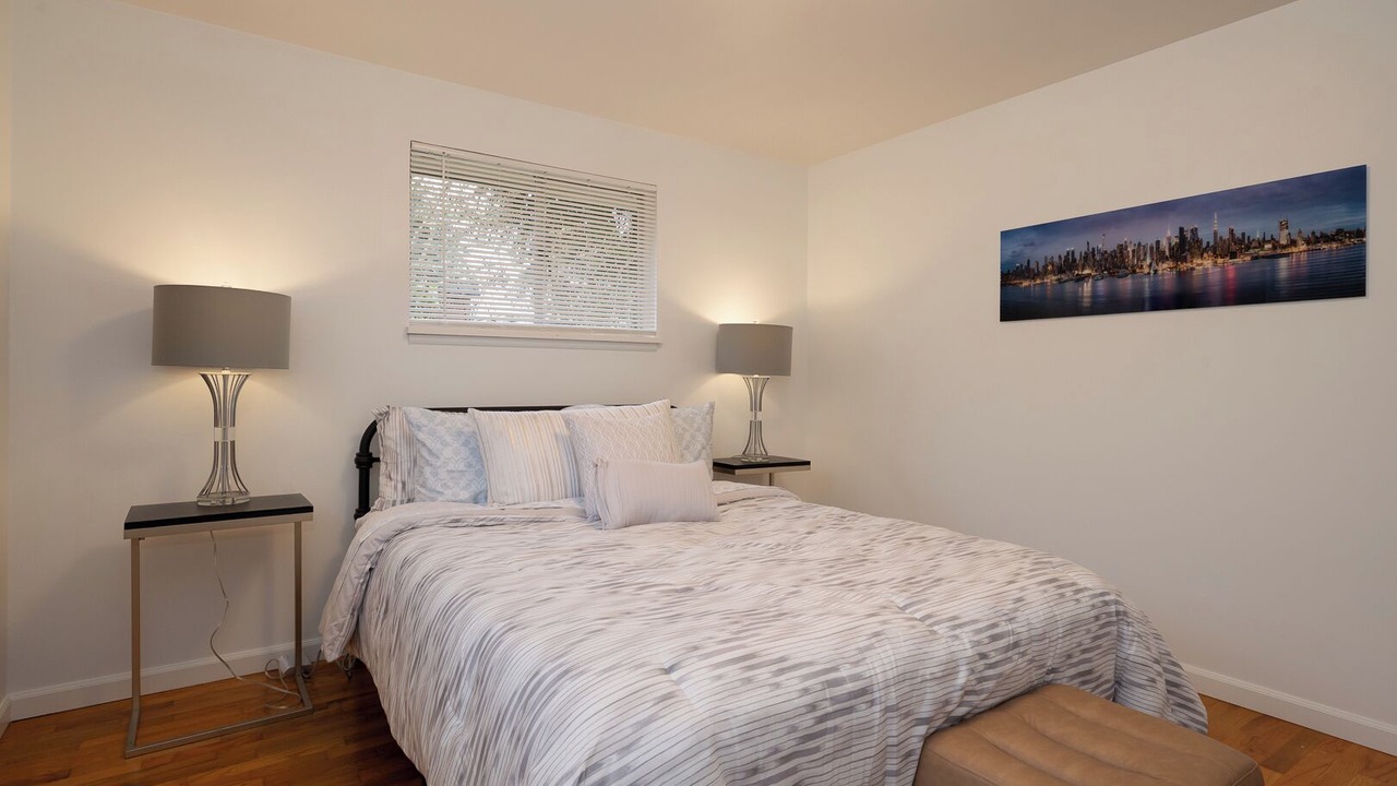 Photo of Bedroom in Burien