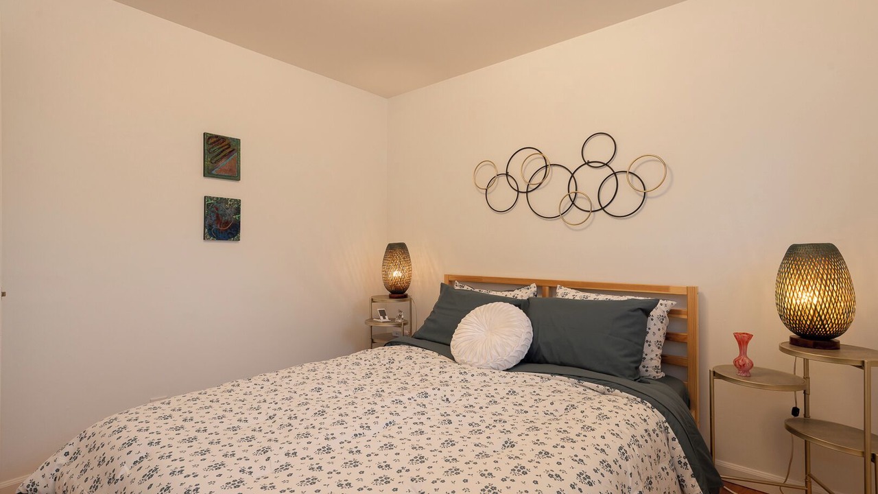 Photo of Bedroom in Burien