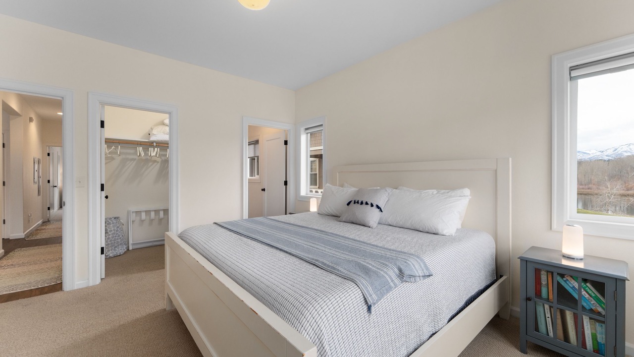 Photo of Bedroom in Manson