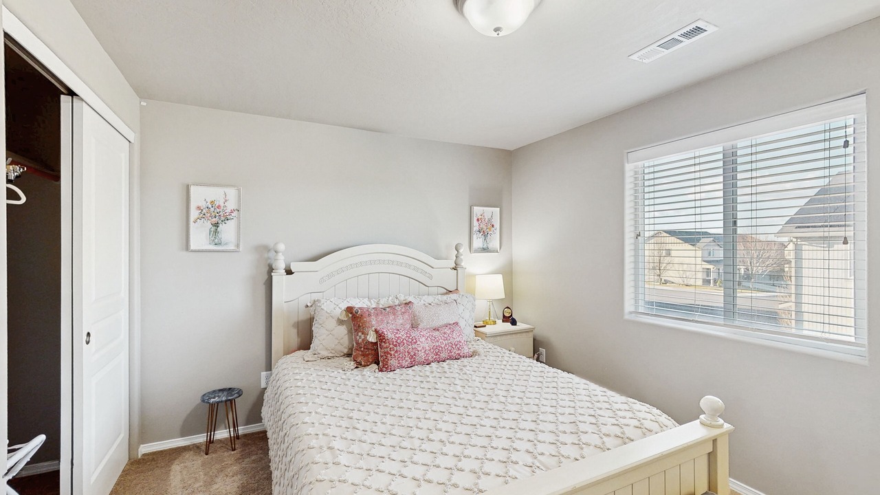 Photo of Bedroom in College Place