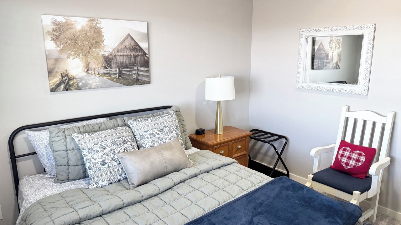 Photo of Bedroom in Gem County