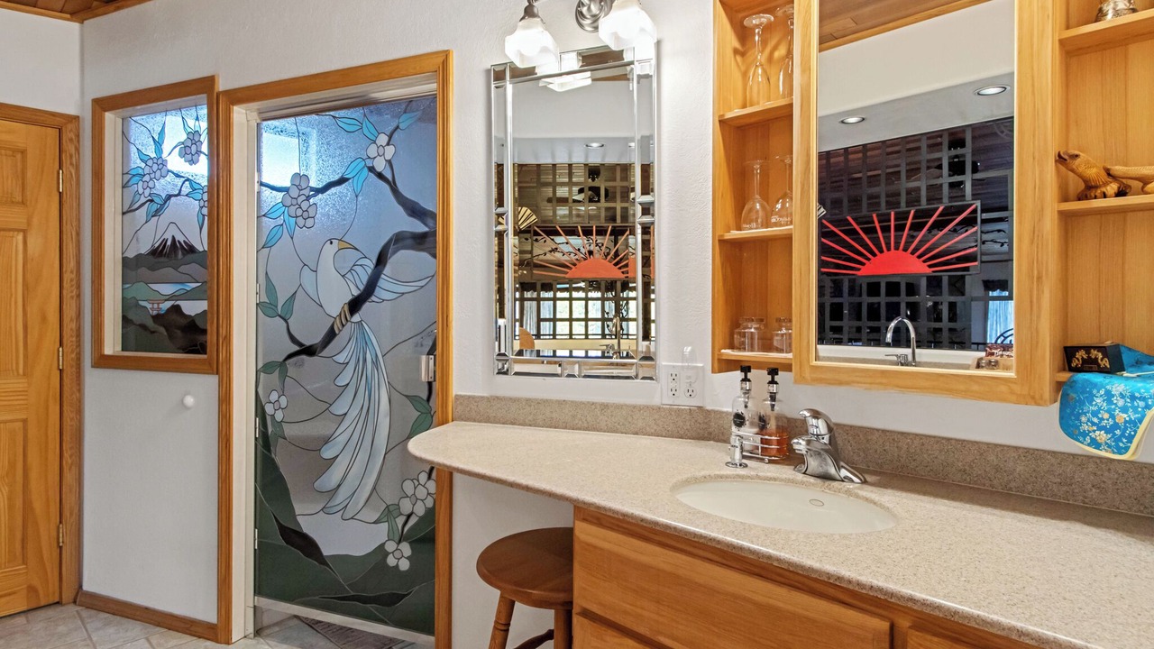 Photo of Bathroom in Gem County