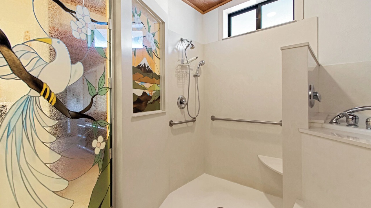 Photo of Bathroom in Gem County