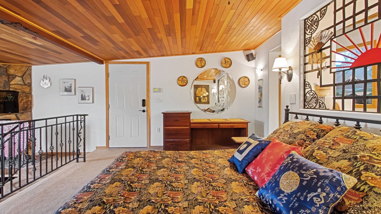 Photo of Bedroom in Gem County