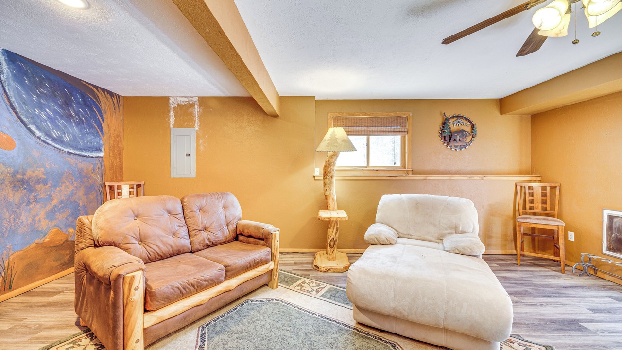 Photo of Livingroom in Woodland Park