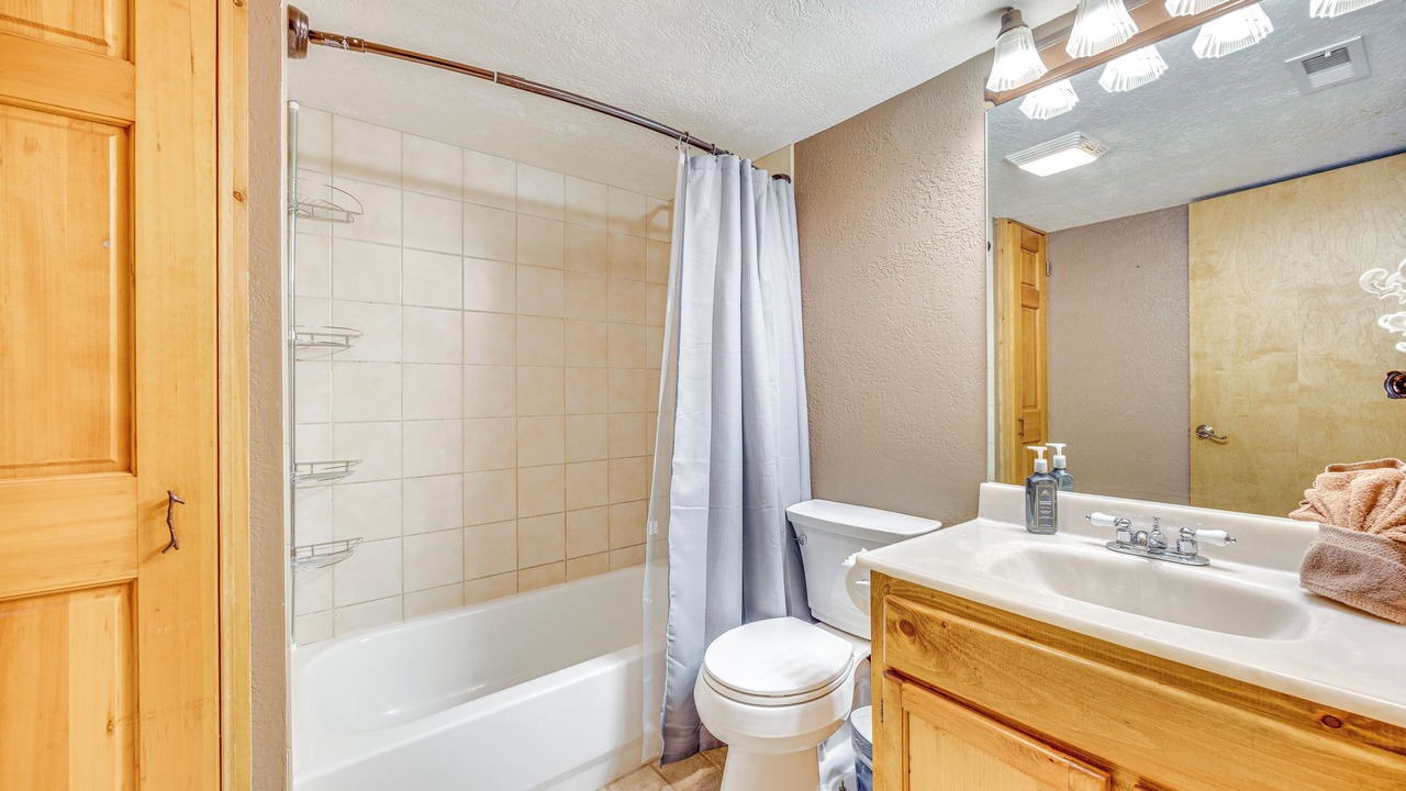 Photo of Bathroom in Woodland Park