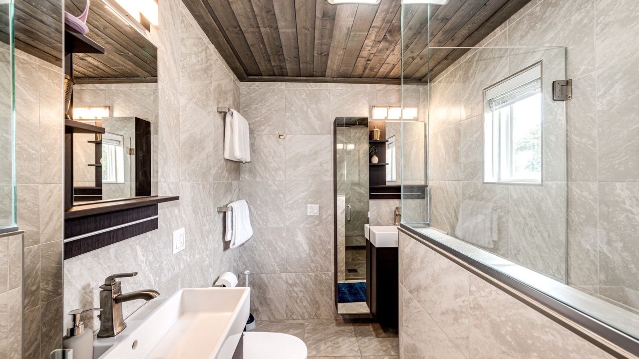 Photo of Bathroom in Bel Aire