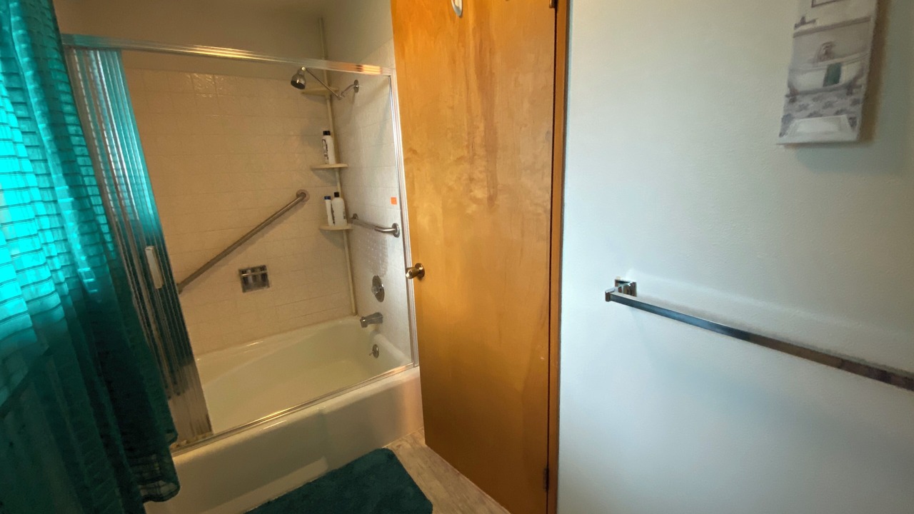 Photo of Bathroom in Omak