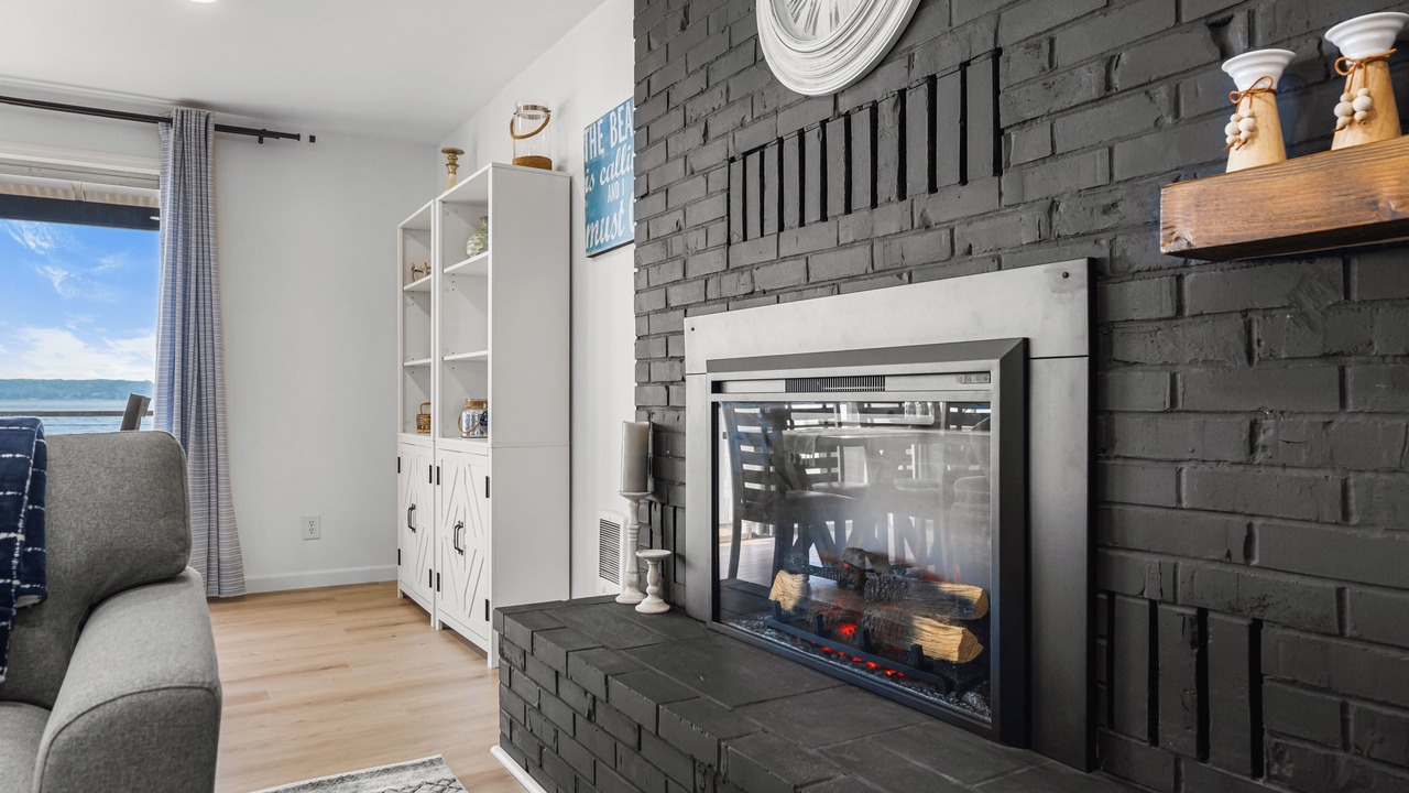 Photo of Livingroom in Shelton