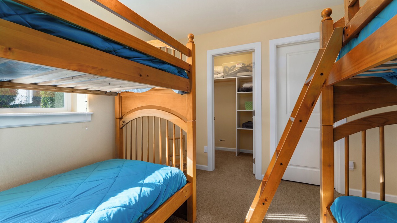 Photo of Bedroom in Wapato Point