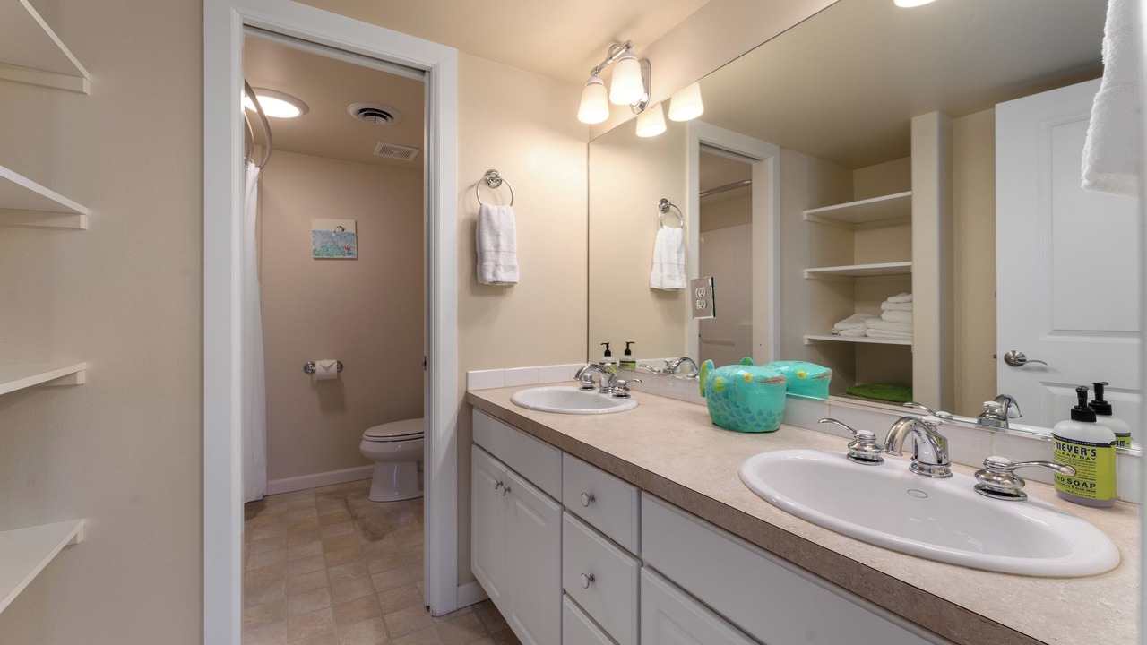 Photo of Bathroom in Wapato Point