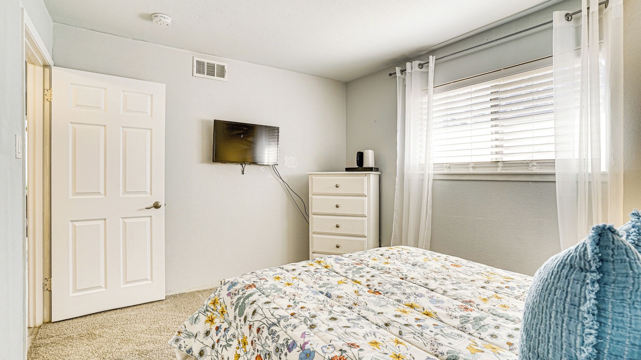 Photo of Bedroom in Hurst
