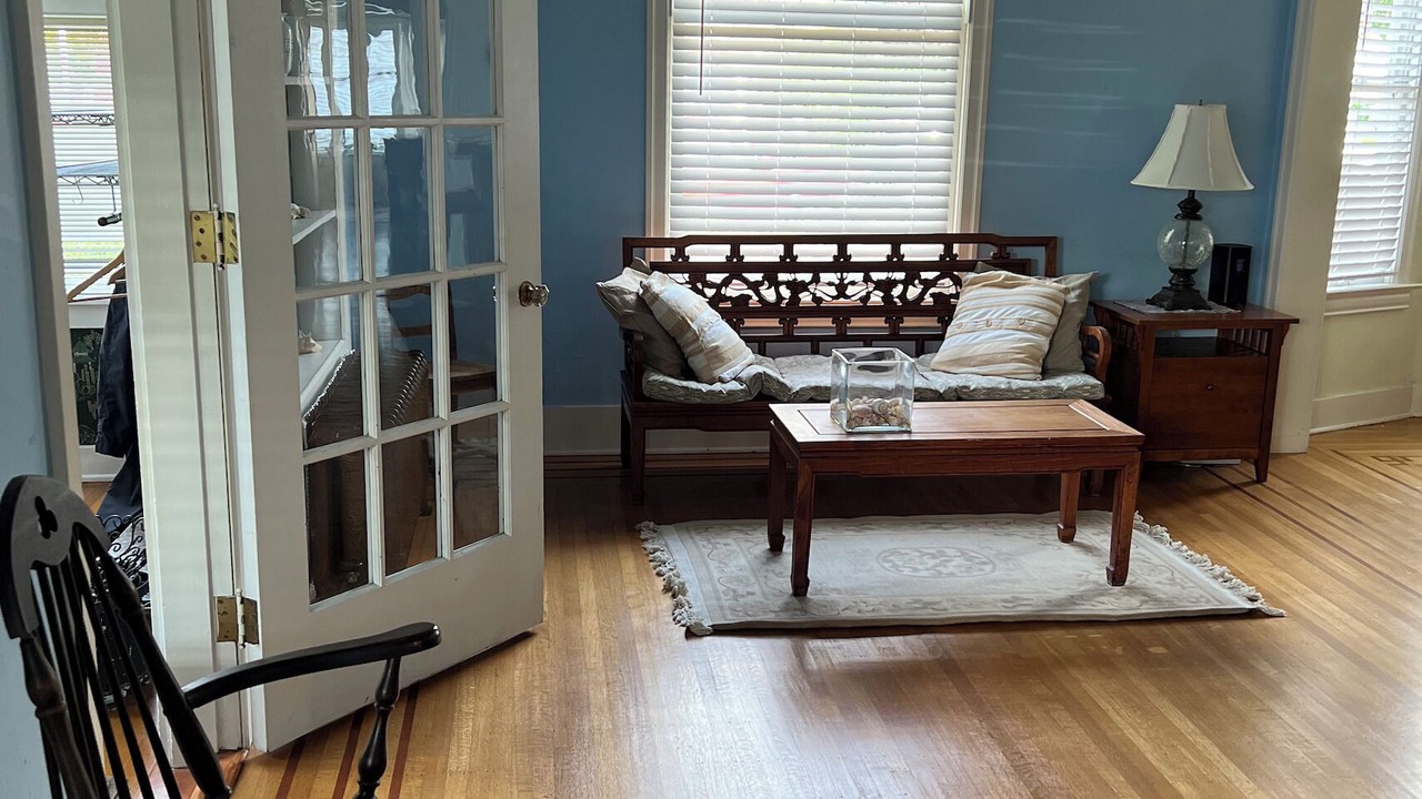 Photo of Livingroom in Columbia City