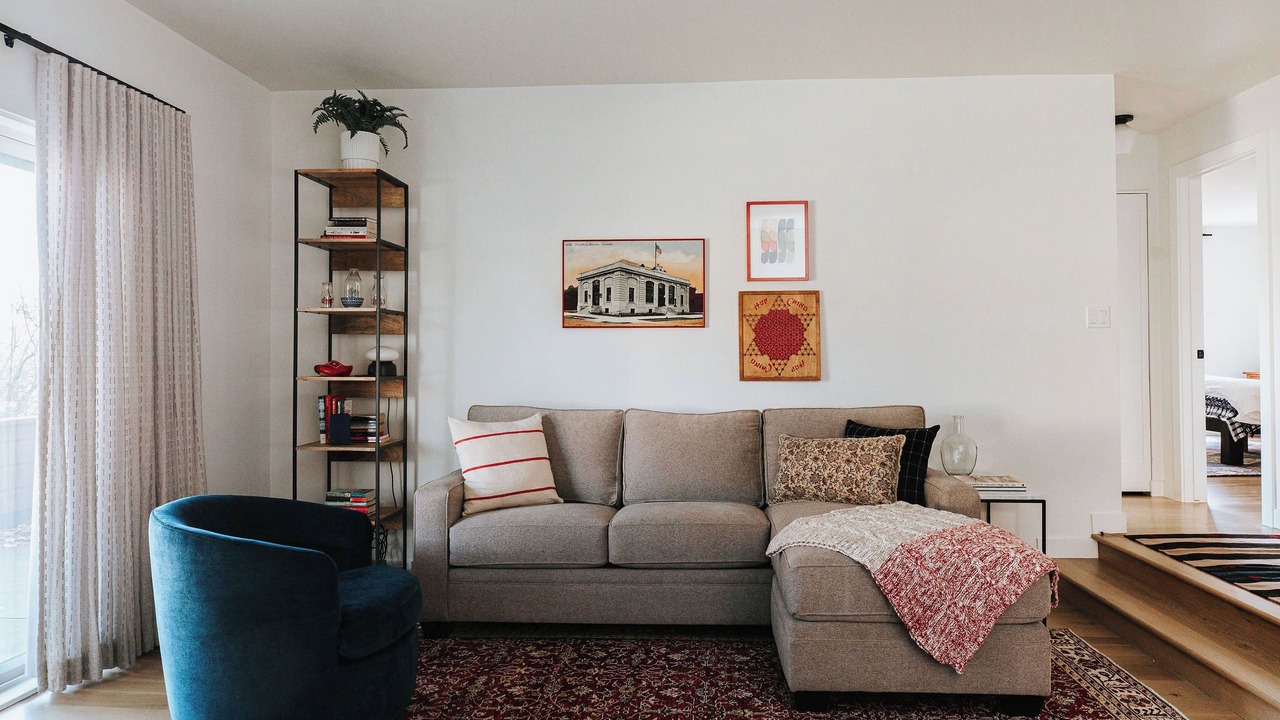 Photo of Livingroom in Whittier