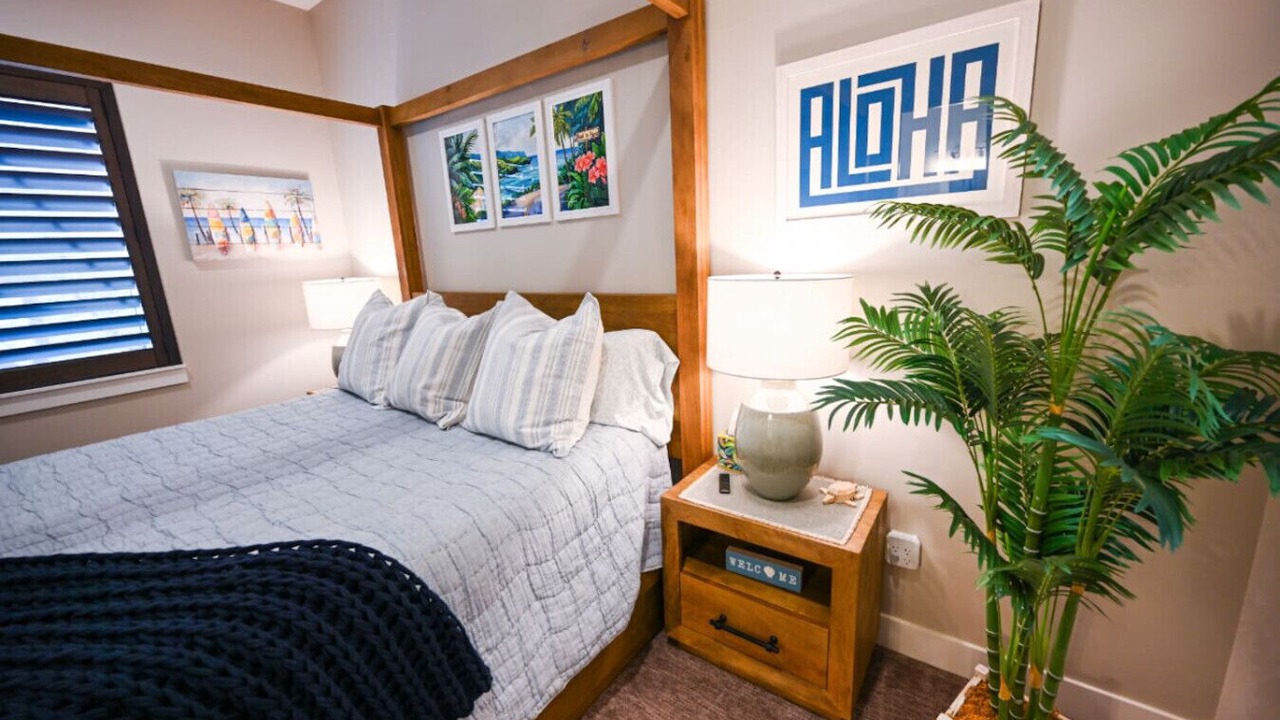 Photo of Bedroom in Castle Pines Village