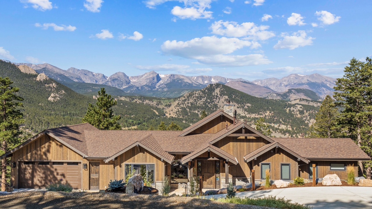 Photo of Outdoor in Windcliff Estates