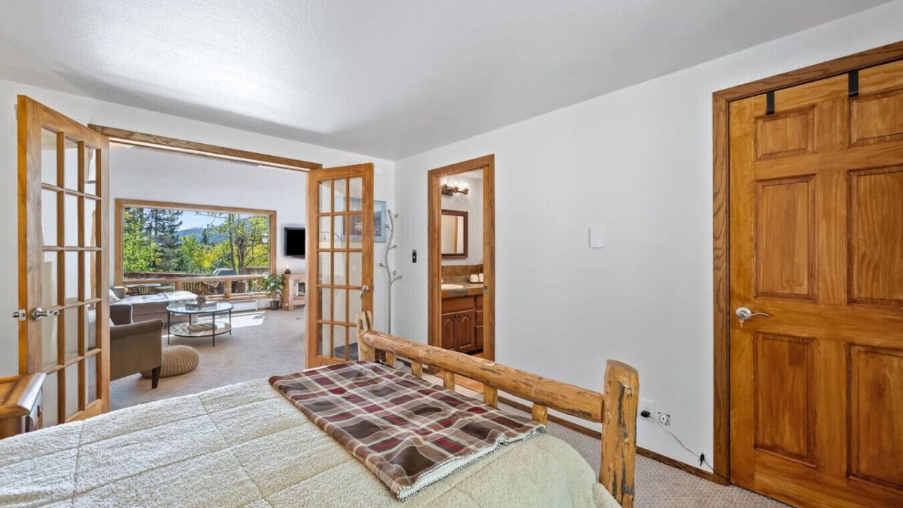 Photo of Bedroom in Evergreen