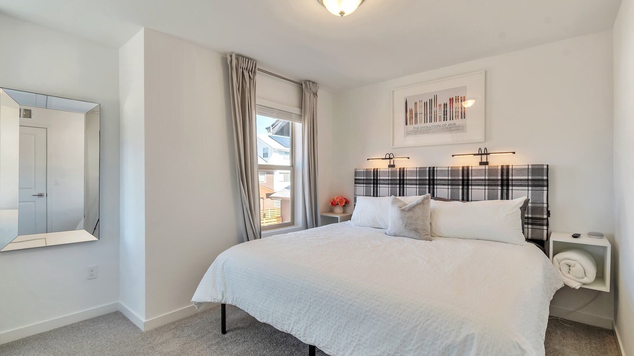 Photo of Bedroom in Forest Springs