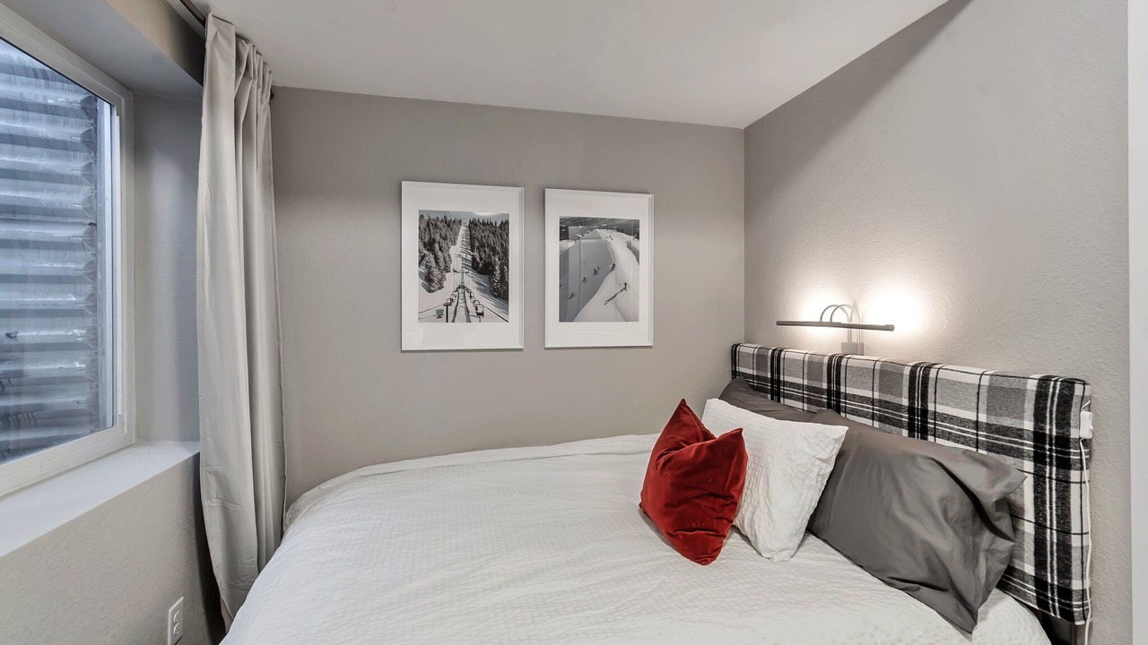 Photo of Bedroom in Forest Springs