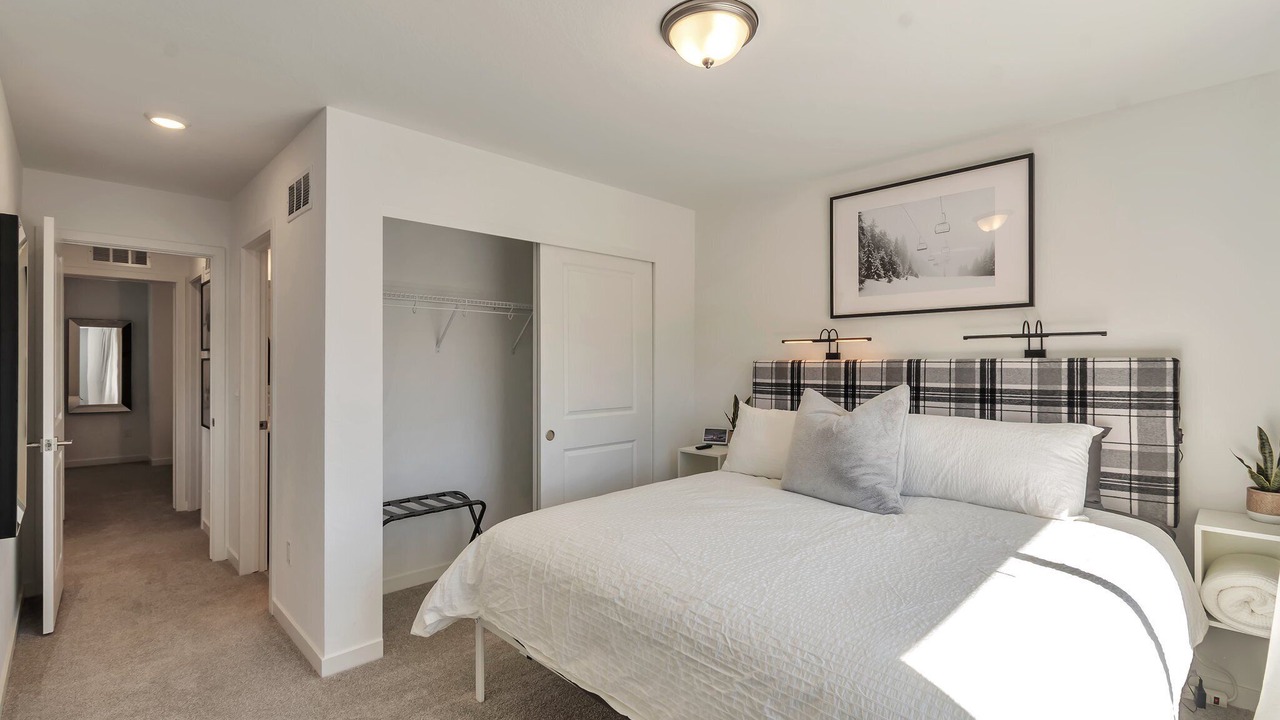 Photo of Bedroom in Forest Springs