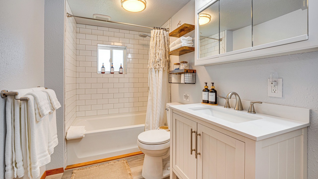 Photo of Bathroom in George