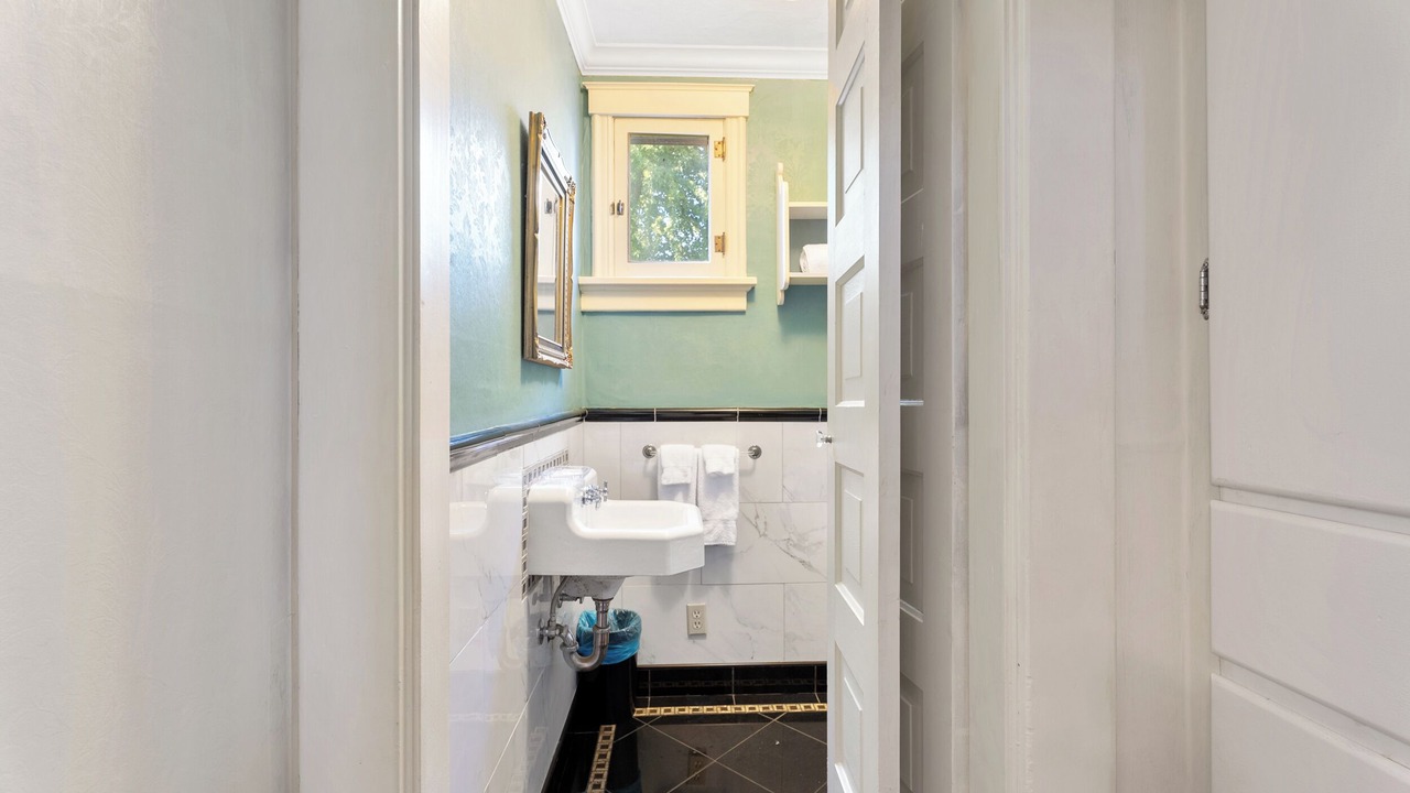 Photo of Bathroom in Milton-Freewater