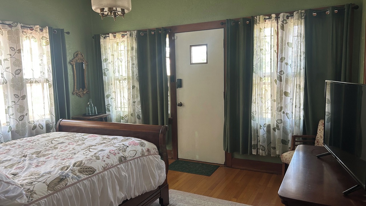 Photo of Bedroom in Silver Hill