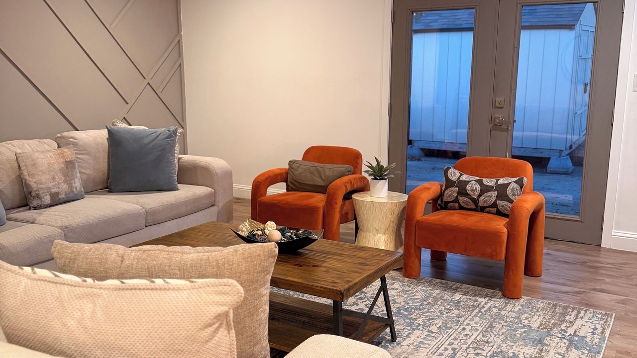 Photo of Livingroom in Farmers Branch