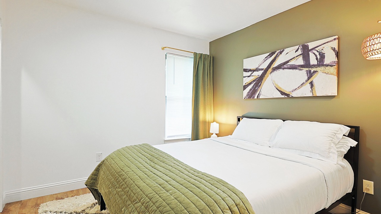 Photo of Bedroom in Farmers Branch