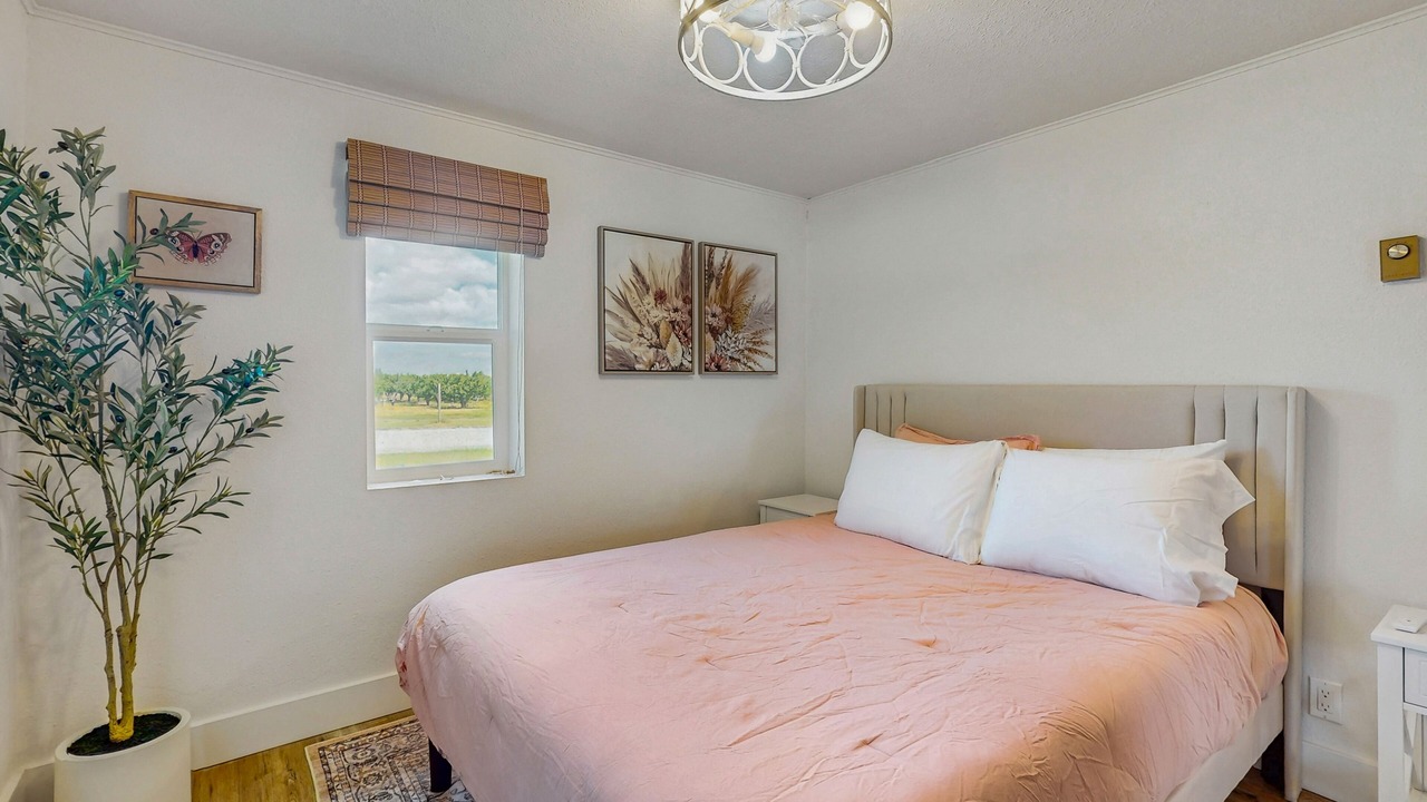 Photo of Bedroom in Brewster