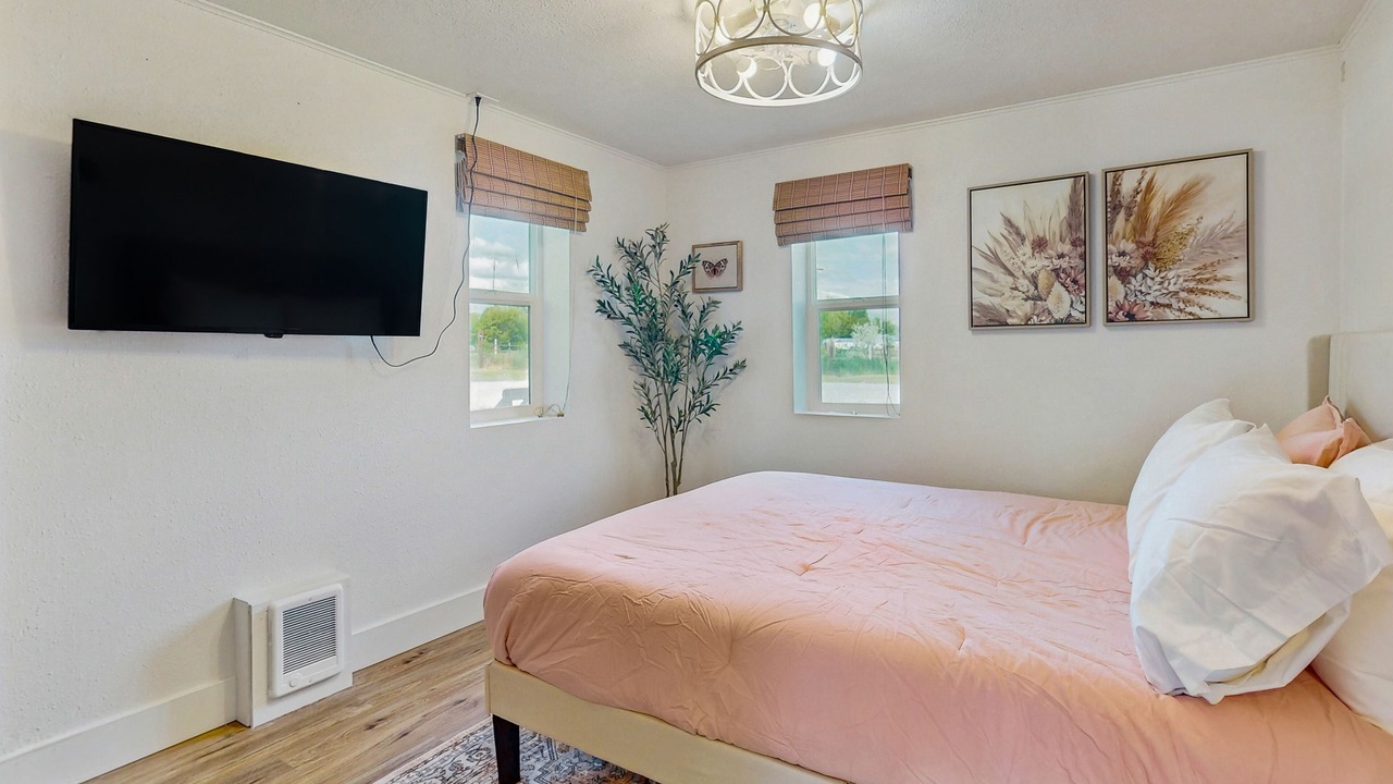 Photo of Bedroom in Brewster