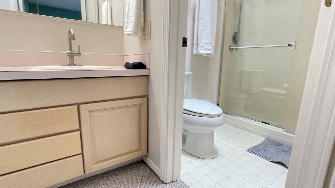 Photo of Bathroom in Coupeville