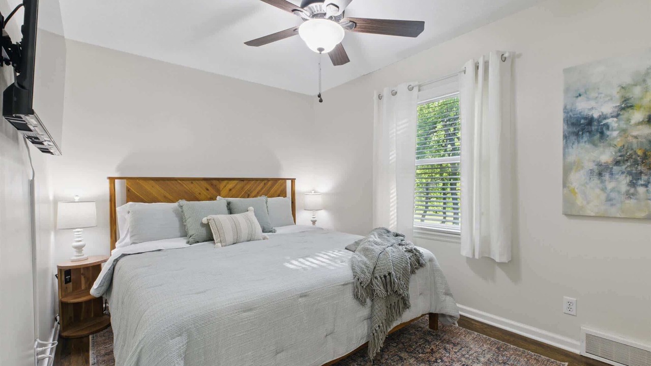 Photo of Bedroom in Overland Park