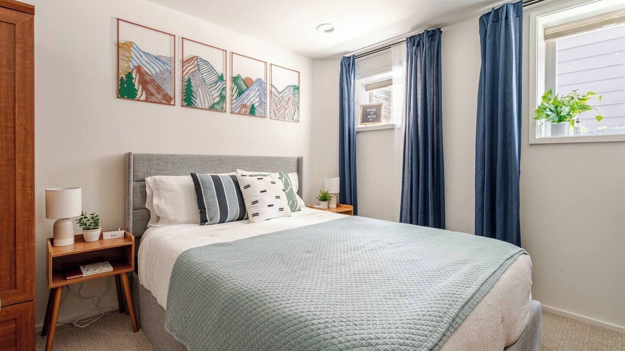 Photo of Bedroom in Fairmount Park