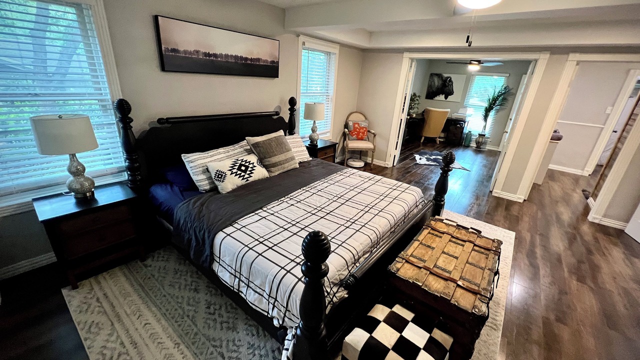 Photo of Bedroom in Grand Prairie