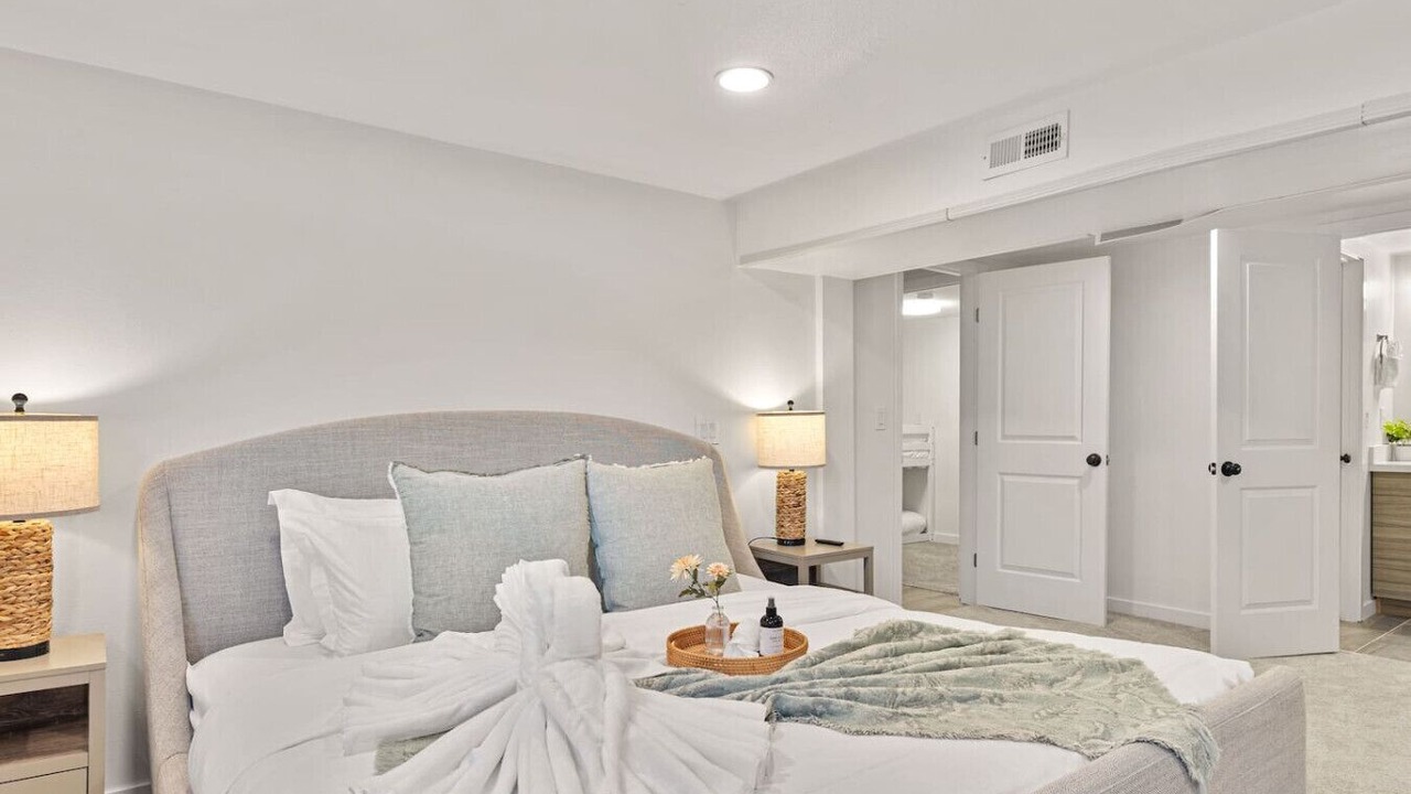 Photo of Bedroom in Highline