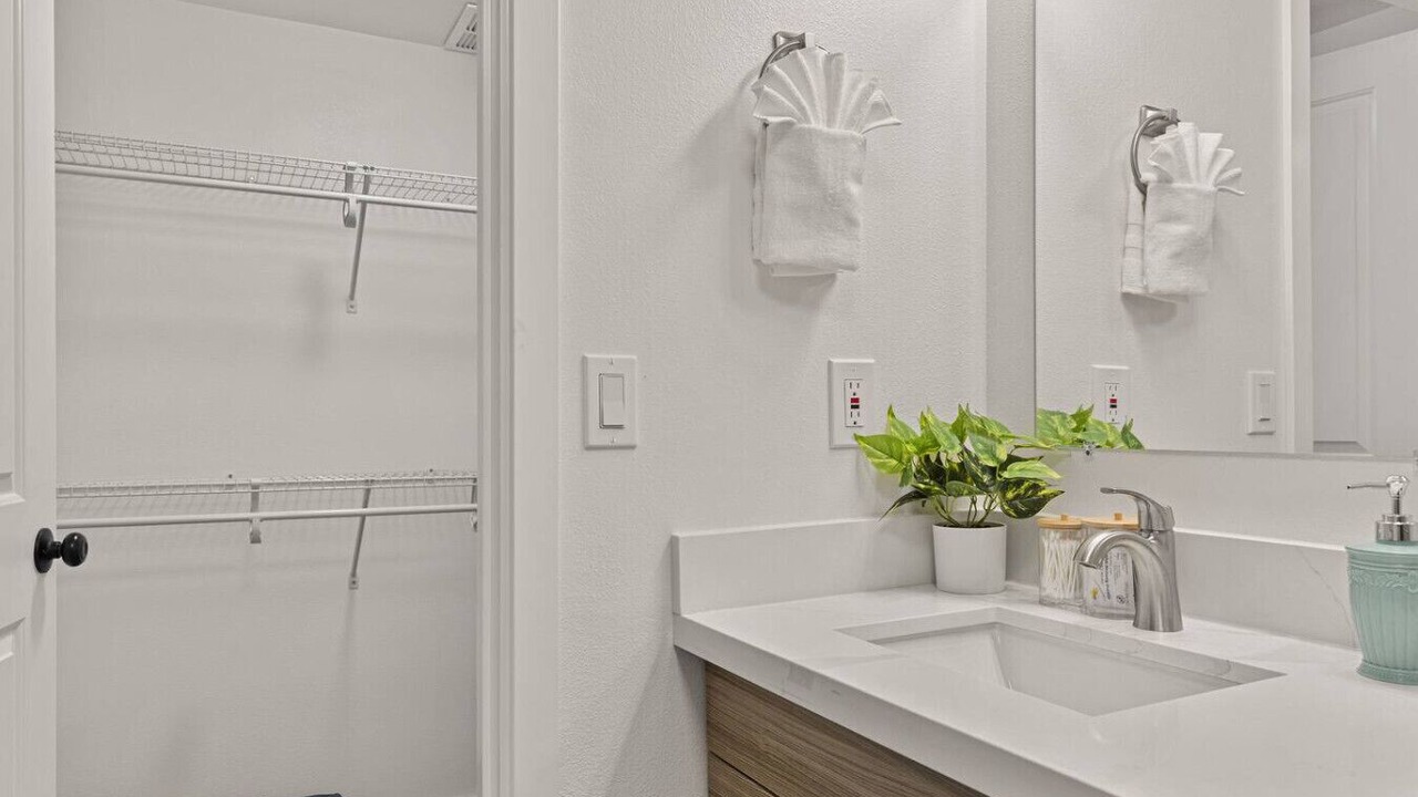 Photo of Bathroom in Highline