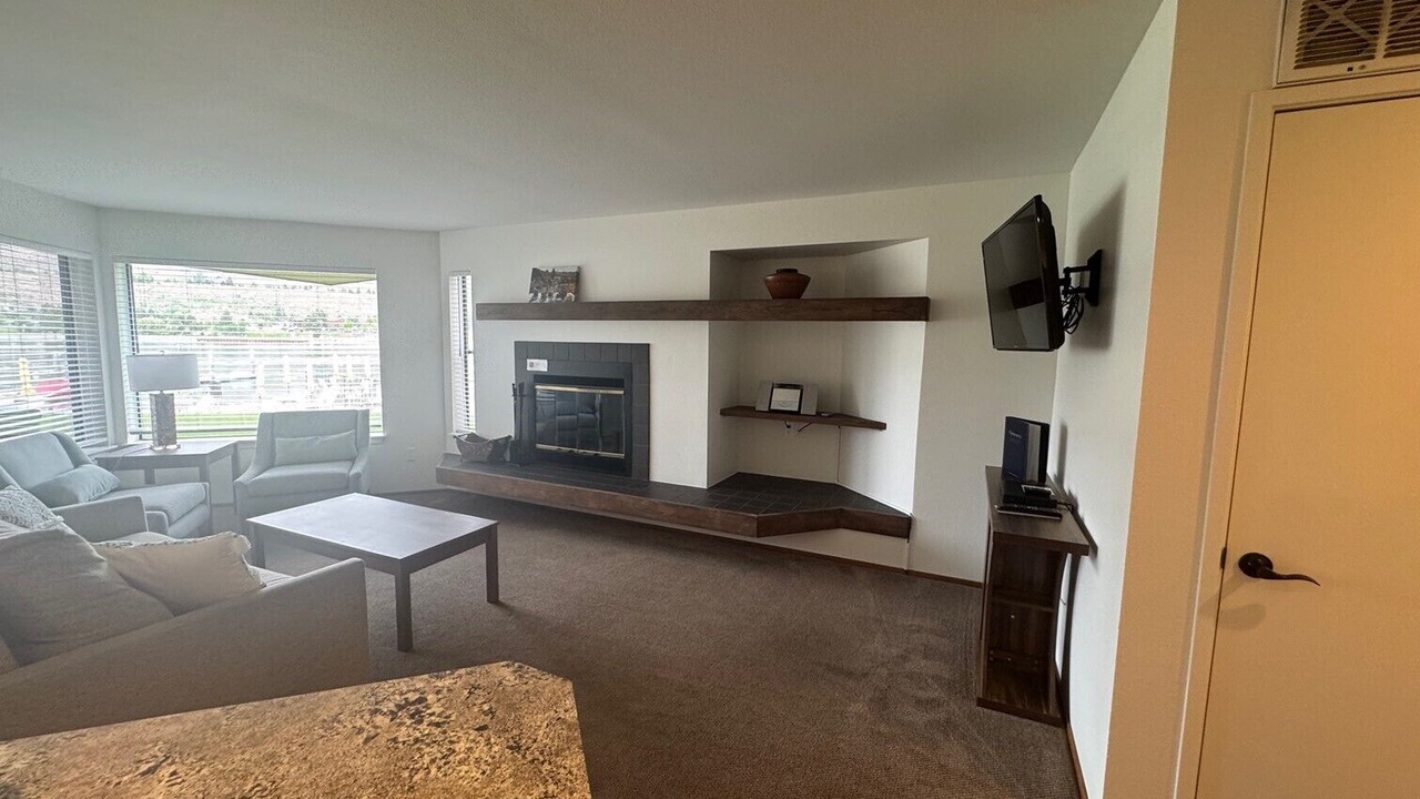 Photo of Livingroom in Chelan