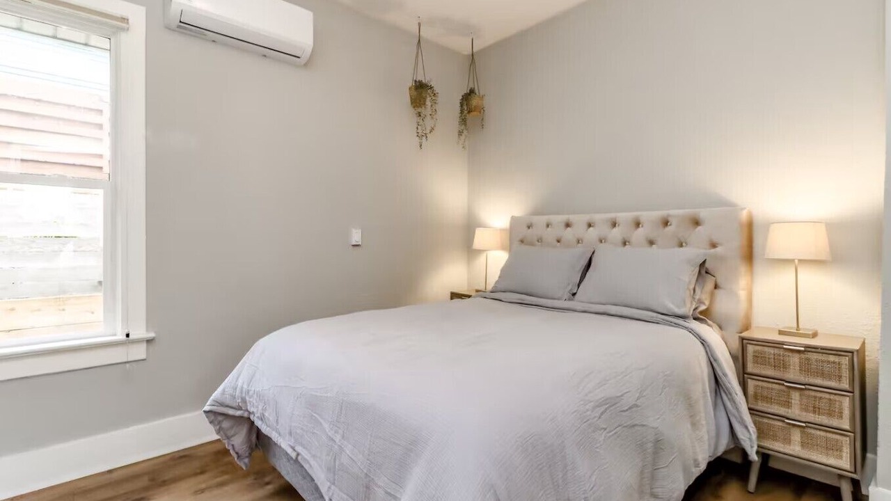 Photo of Bedroom in North Beacon Hill
