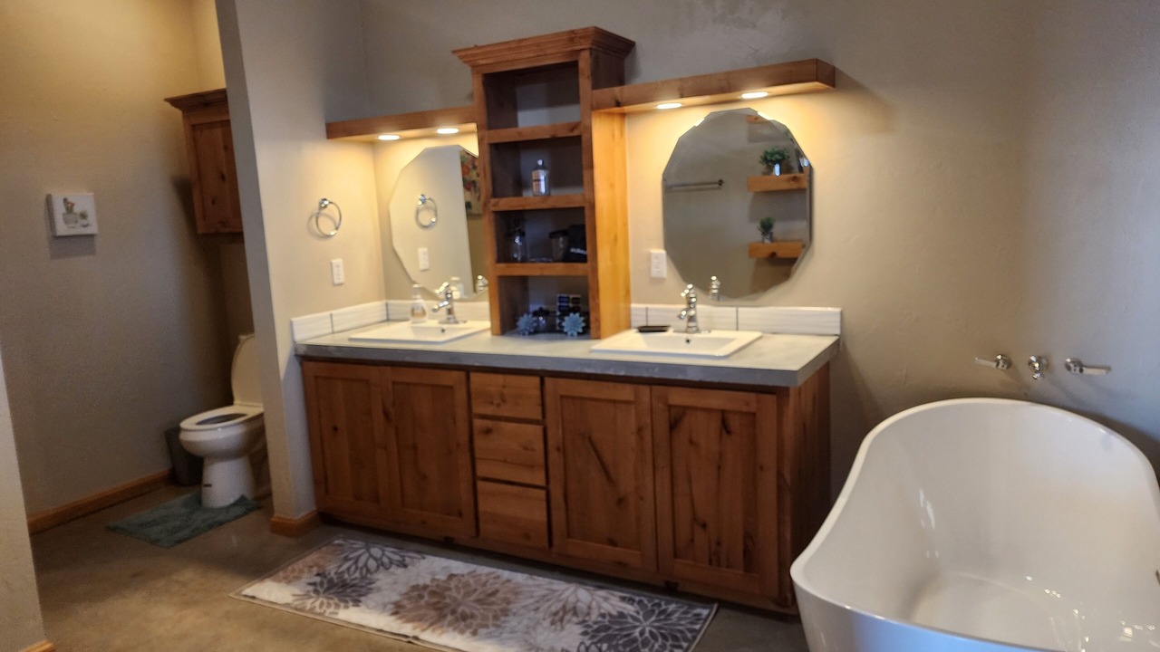 Photo of Bathroom in Indiahoma