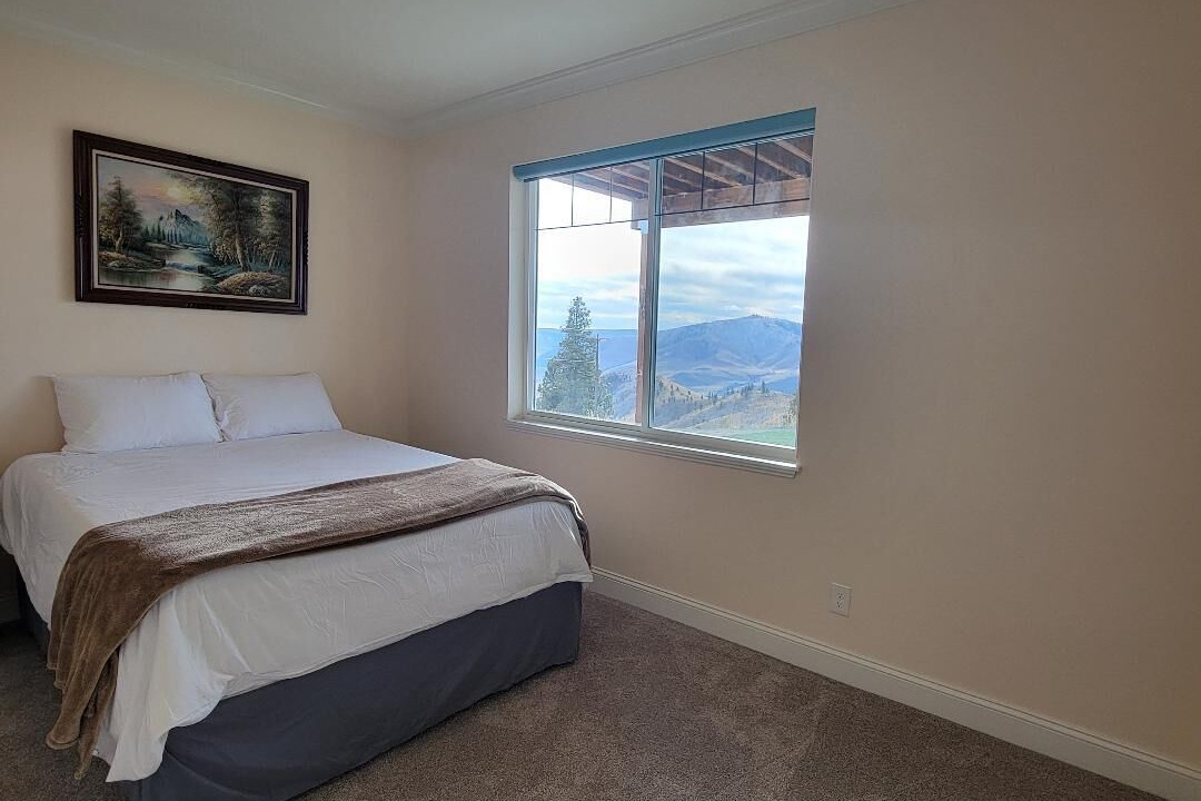 Photo of Bedroom in Chelan